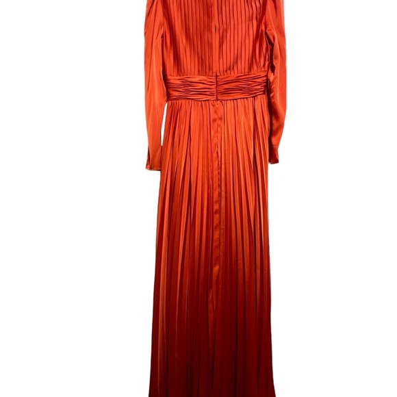 Leena for Mac Duggal satin gown. Size 6
Style # 26542 in Sunset color - Picture 5 of 7